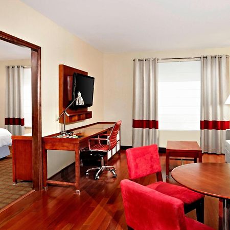 Four Points By Sheraton Calgary Airport Luaran gambar