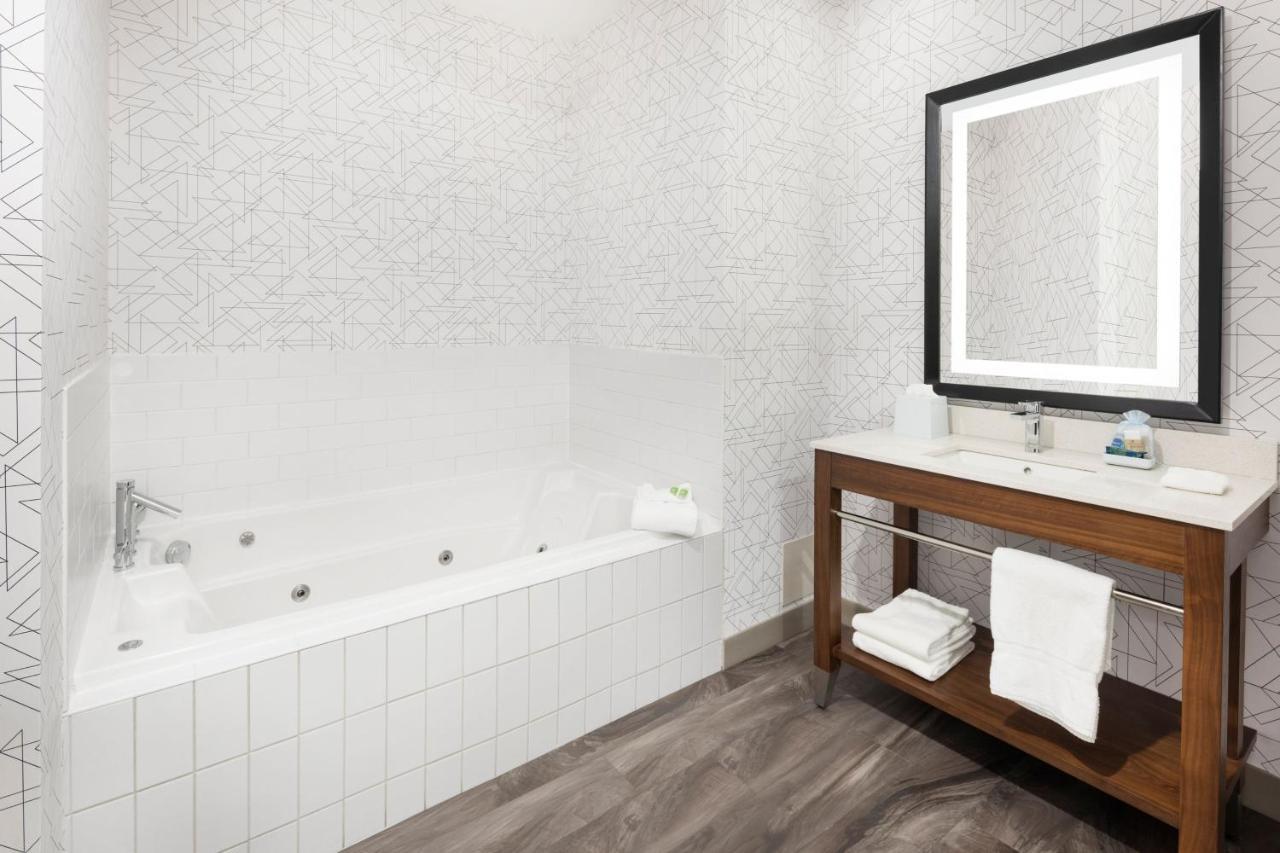 Four Points By Sheraton Calgary Airport Luaran gambar